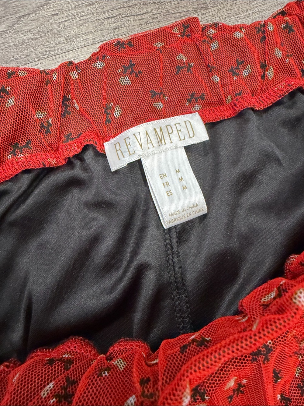 NWOT Bundle Women’s Floral Mesh Maxi Skirt &  Black Pleated Maxi Skirt - Picture 2 of 3